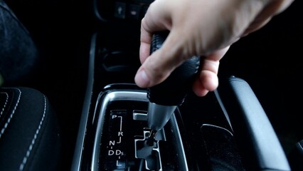 Operating gearshift lever of automobile gearbox
