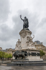 Obraz premium La città di Parigi