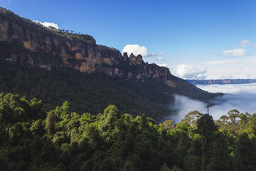 Naklejka premium View surrounding the Three Sisters Mountain, Australia