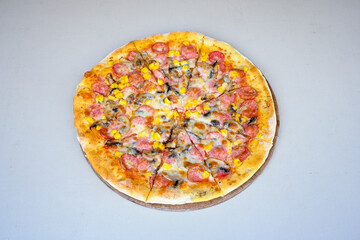 Traditional Turkish cuisine. Pizza, pita, pidesi, sucuk, hummus, kebab. Many dishes on the table. Serving dishes in restaurant. Margherita,  mix, formaggi, veggie karisik pizza. Top view, flat lay