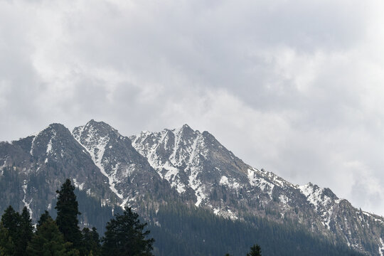 Mountain view of kashmir 