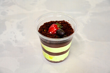 Close-up of homemade mug cakes with protein topping. Tek kisilik, adet yas pasta. Red velvet, Profiterol, meyveli, krokanli, frambuazli,  cikolatali yas pasta. Dogum gunu pastasi. Cilekli, frambuazli.