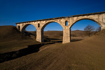 An ancient arch bridge built in 1916.