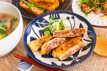 ひき肉と野菜の揚げ包み