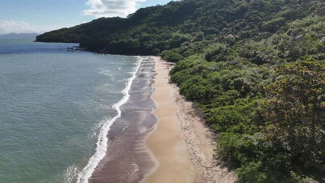 Cardoso Beach, Costeira de Zimbros Trail - Parque Natural Municipal Costeira de Zimbros - Bombinhas, Santa Catarina, Brazil
