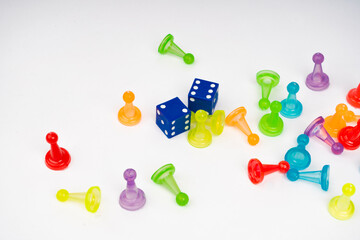 Naklejka premium Close-up of dice and chips game 