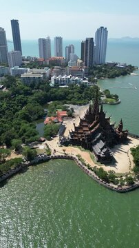 Santuario de la verdad en Pattaya