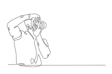 Photographer holding camera in continuous one line drawing. Single line art illustration of man hold camera. Hobby and photographer's day concept. Editable vector.