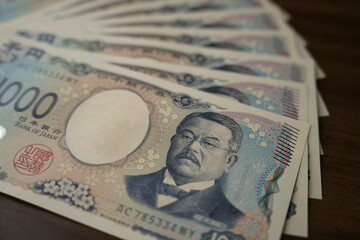 並べられた千円紙幣