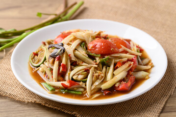Spicy papaya salad (Som Tum), Local Thai food