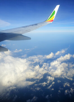 Kenya Airways Boeing 737 800 Max wind and clouds