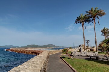 ville et port d'Alghero en Sardaigne, Italie