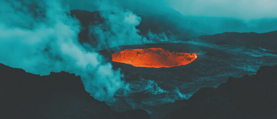Obraz premium Striking volcanic landscape showing vibrant lava and dramatic craters under moody skies