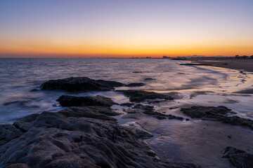 In the evening, the seaside scenery