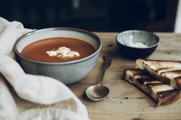 Roasted Tomato Soup with Bread