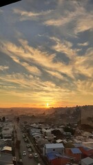 Fototapeta premium puesta de sol en la ciudad