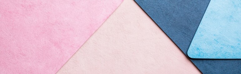 Fototapeta premium 異なる色の紙が組み合わさったアート作品の構成