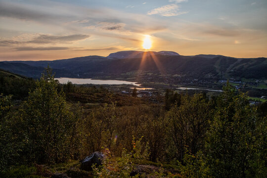 sonnenuntergang bei geilo in norwegen