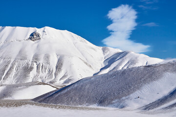 Inverno nel Parco Nazionale del Monti Sibillini - Pian Grande di Castelluccio di Norcia (Perugia)