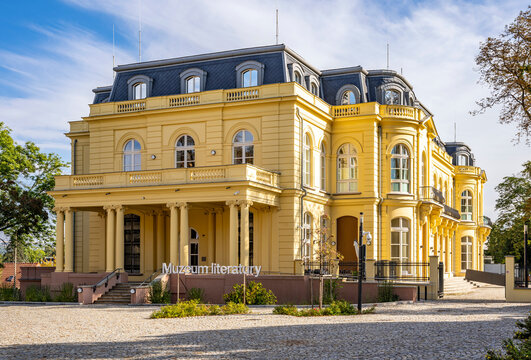 Facade of Museum of Czech Literature, housed in elegant 20th century Petschek Villa, Pelleova street, Bubeneč district, Prague, Cechia