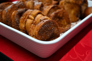 gust, french toast, christmas buffet, dessert, navidad, loaf of bread