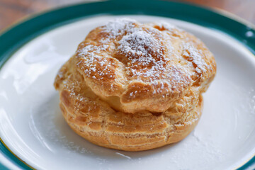 choux cream or cream puff, eclair