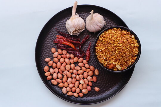 Shengdana chutney, Dry peanut garlic chutney made from red chilly and groundnut and garlic which is famous in maharashtra, spicy peanut crunch, Indian traditional food