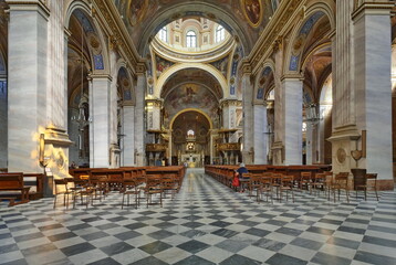 Obraz premium Interieur of Saint Ambrogio church, dome of Vigevano, Lombardy, Italy