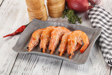 Gurmet king prawn in the bowl