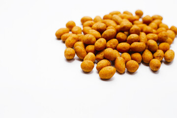 Coconut cream coated peanuts snack