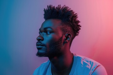 Obraz premium Attractive afro american man posing in a studio isolated on a background