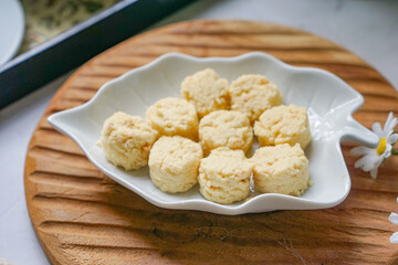Almond Sugee Cookies are rich, buttery, with a nutty almond flavor, a popular kuih during Hari Raya