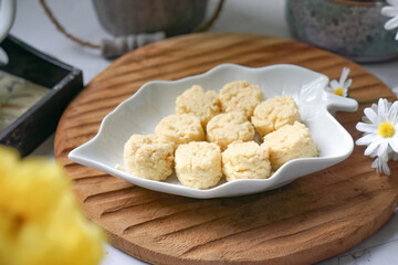 Almond Sugee Cookies are rich, buttery, with a nutty almond flavor, a popular kuih during Hari Raya