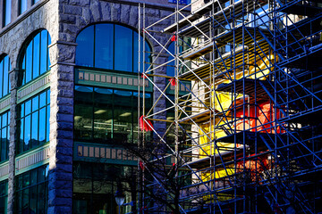 Obraz premium Urban Rhythms: Capturing Life in Montreal's Streets