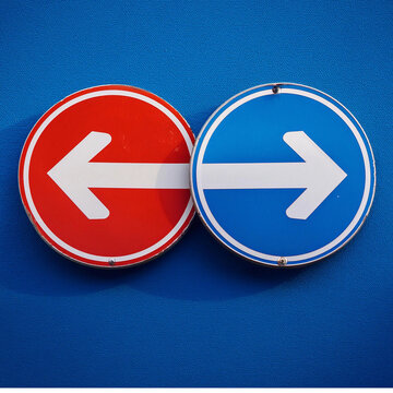 se&ntilde;ales signos transito trafico, concepto de elecciones, opciones, dilemas, decisiones