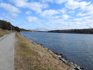 Obraz premium The scenic Cape Cod Canal, during the winter season, Barnstable County, Massachusetts.
