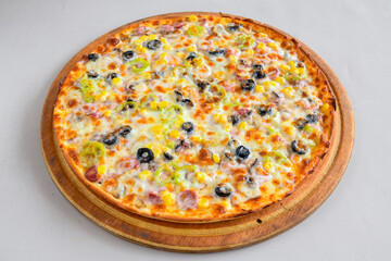 Traditional Turkish cuisine. Pizza, pita, pidesi, sucuk, hummus, kebab. Many dishes on the table. Serving dishes in restaurant. Margherita,  mix, formaggi, veggie karisik pizza. Top view, flat lay