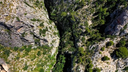 Defile near to the town of Relleu, with the walls of the gorge, 80 metres from the bottom.