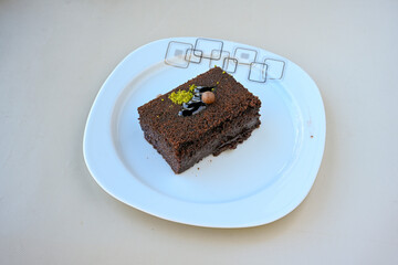 Close-up of homemade mug cakes with protein topping. Tek kisilik, adet yas pasta. Red velvet, Profiterol, meyveli, krokanli, frambuazli,  cikolatali yas pasta. Dogum gunu pastasi. Cilekli, frambuazli.