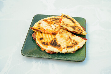 Turkish karisik atom kare  tost ( kasarli bazlama tost) . Sucuklu, Kasarli,  cheddarli, kavurmali...