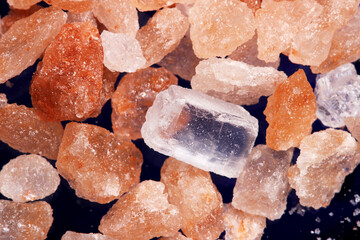 Pink Himalayan salt.
Rock salt from a deposit in the Punjab region of Pakistan. It is mined in the salt mine in Khevra, which is located in the foothills of the Salt Range on the Indo-Gangetic plain.