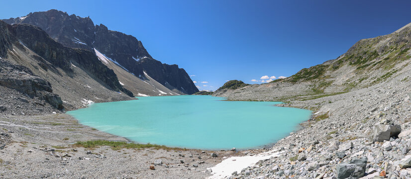 Panoramatic view of Tupper lake, Garibaldi, Canada