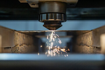 laser cutting machine 