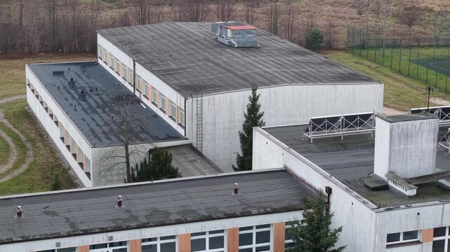 Szkoła Podstawowa w Sztutowie z drona