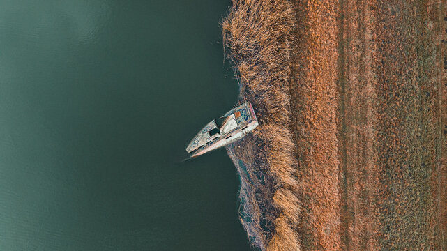 Stary Port Rybacki na Łaszce, wrak