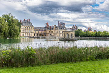 chateau de fontainebleau country