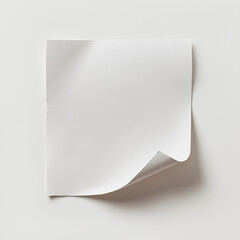 Maquete de papel em branco levemente amassado e com borda dobrada, fundo branco