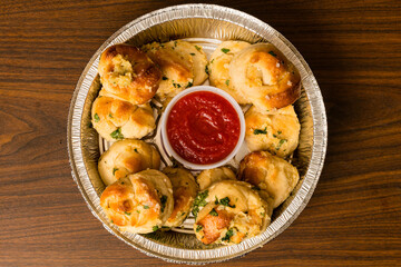 Garlic knots with marinara sauce