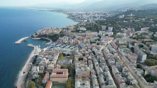 Vue a&eacute;rienne professionnel panoramique au drone de la ville de Bastia en bord de mer m&eacute;dit&eacute;rann&eacute;e, Corse, France