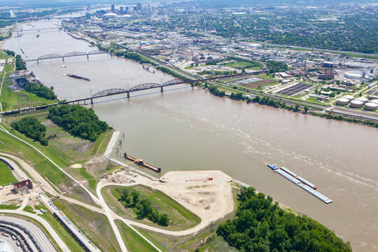 Aerial view of Mississippi River near St. Louis, Missouri, USA.
